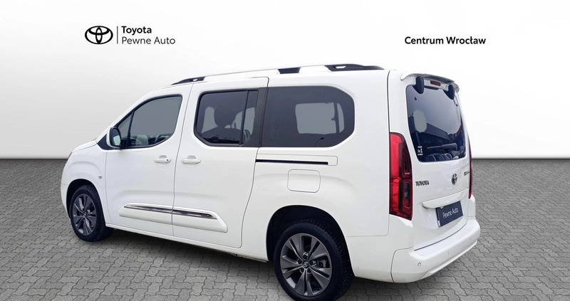 Toyota Proace City Verso cena 119900 przebieg: 33829, rok produkcji 2021 z Łeba małe 172